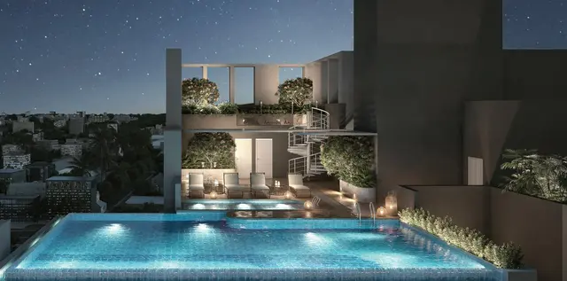 Infinity Edge Swimming Pool